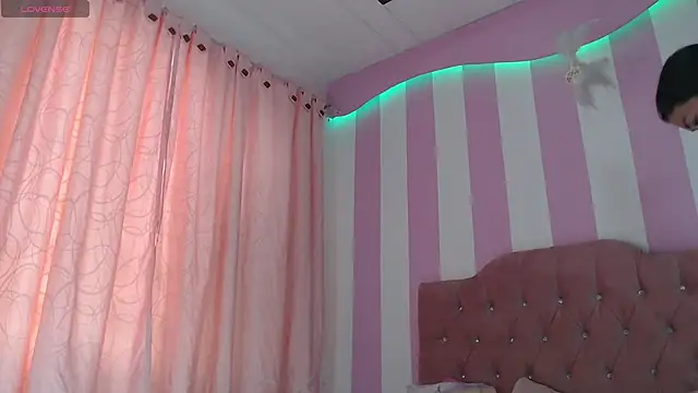 Snapshot of zaleya_mateus chatting on September 16, 4:41 pm zaleya mateus online show from September 16, 4:41 pm