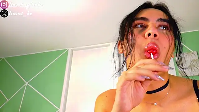 Snapshot of Liam_Taylor chatting on February 8, 1:22 am Liam Taylor online show from February 8, 1:22 am