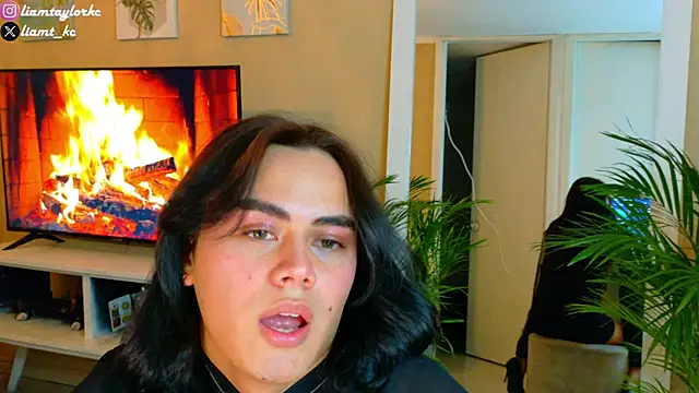 Snapshot of Liam_Taylor chatting on September 30, 3:55 am Liam Taylor online show from September 30, 3:55 am