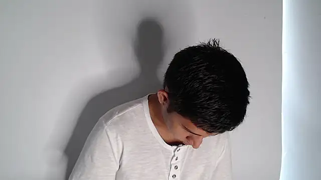 harold 18  online show from November 8, 7:01 pm