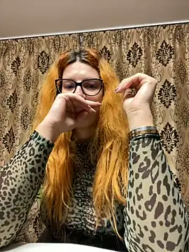 NadiraNoor online show from December 28, 11:05 pm