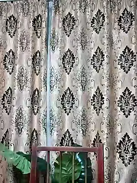 NadiraNoor online show from January 9, 10:20 pm