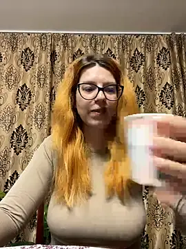 NadiraNoor online show from February 1, 11:21 am