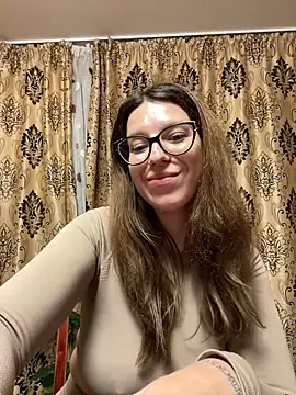 NadiraNoor online show from March 7, 10:32 pm