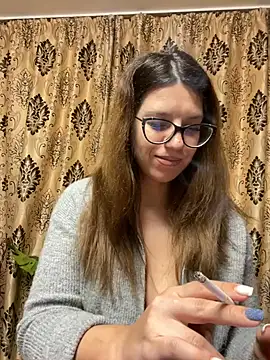 NadiraNoor online show from March 12, 4:35 pm