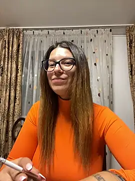 NadiraNoor online show from September 10, 9:48 pm