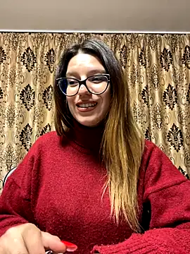 NadiraNoor online show from October 1, 9:32 pm