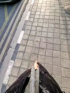 Ina HotX online show from December 2, 1:35 pm