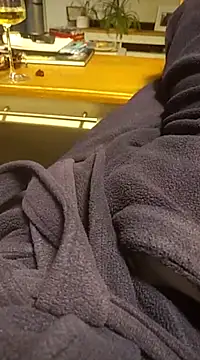 Snapshot of Fred_bo chatting on February 15, 11:14 pm Fred bo online show from February 15, 11:14 pm