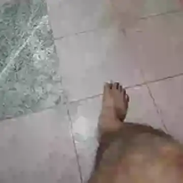 Snapshot of jockey2051992 chatting on April 3, 3:15 am jockey2051992 online show from April 3, 3:15 am