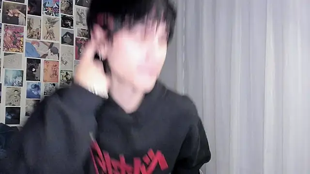 Snapshot of liamelf chatting on September 19, 6:48 am liamelf online show from September 19, 6:48 am