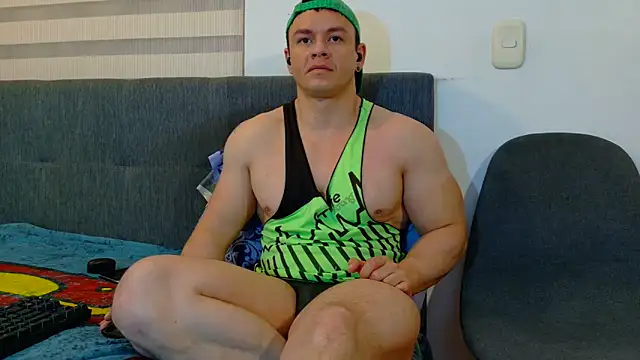 Snapshot of MarksMuscle chatting on April 30, 3:24 am MarksMuscle online show from April 30, 3:24 am