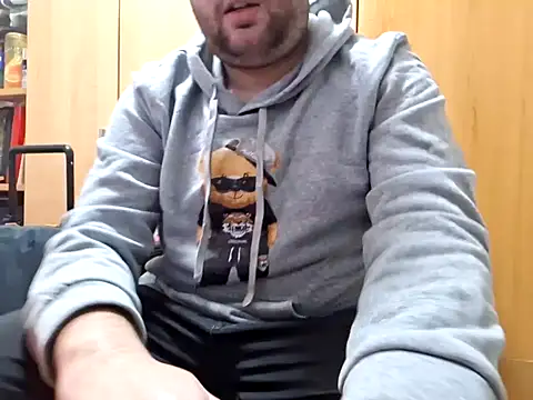 Snapshot of Javier_bear chatting on February 24, 2:48 pm Javier bear online show from February 24, 2:48 pm