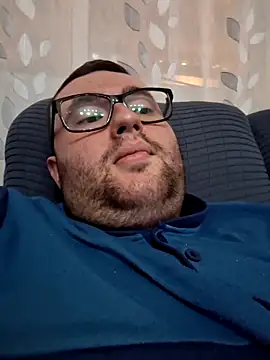 Snapshot of Javier_bear chatting on March 10, 10:13 pm Javier bear online show from March 10, 10:13 pm