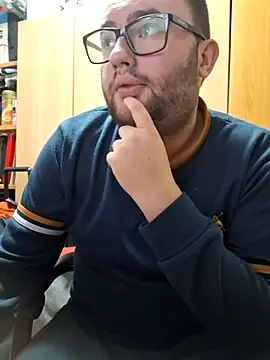 Snapshot of Javier_bear chatting on March 14, 11:11 pm Javier bear online show from March 14, 11:11 pm