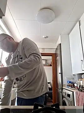 Snapshot of Javier_bear chatting on September 25, 10:19 am Javier bear online show from September 25, 10:19 am