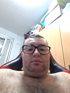 Snapshot of Javier_bear chatting on October 5, 8:40 pm Javier bear online show from October 5, 8:40 pm