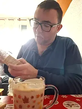 Javier bear online show from January 16, 10:52 am