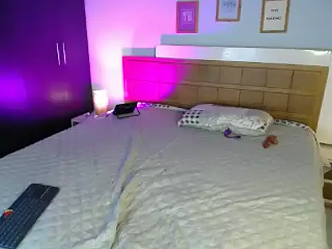 ShanonLe online show from March 21, 10:50 pm