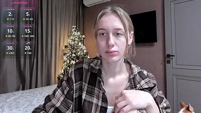 Mika Ray online show from December 17, 11:44 pm