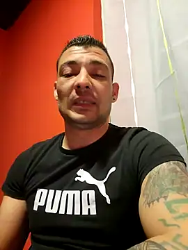 Snapshot of Zoltanioan26 chatting on March 17, 7:28 pm Zoltanioan26 online show from March 17, 7:28 pm