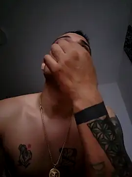 Snapshot of Zoltanioan26 chatting on March 30, 6:20 pm Zoltanioan26 online show from March 30, 6:20 pm