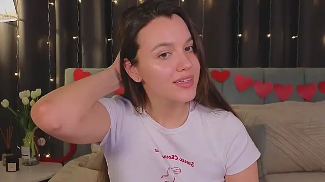 Snapshot of Sweet_heaven chatting on February 16, 4:10 pm Sweet heaven online show from February 16, 4:10 pm