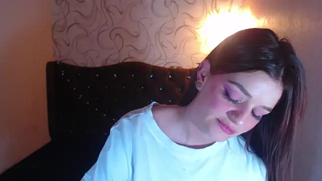 LiaHarryis online show from February 26, 6:32 pm