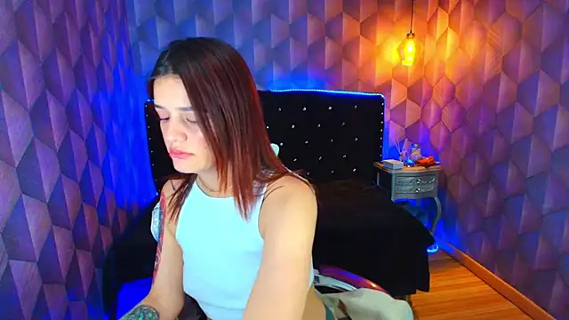 LiaHarryis online show from December 15, 7:29 pm