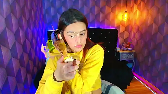 LiaHarryis online show from December 17, 5:19 pm