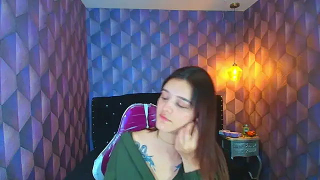 Snapshot of LiaHarryis chatting on March 18, 3:59 pm LiaHarryis online show from March 18, 3:59 pm
