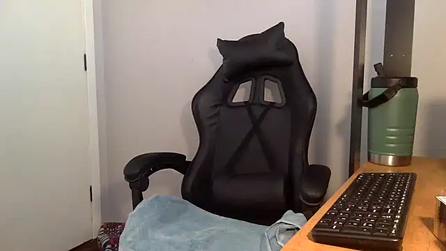 Smoker Ginger online show from March 5, 6:01 pm