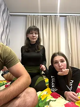 Snapshot of Niht_Angels chatting on September 30, 6:57 pm Niht Angels online show from September 30, 6:57 pm