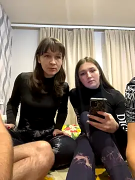 Snapshot of Niht_Angels chatting on October 1, 5:19 pm Niht Angels online show from October 1, 5:19 pm