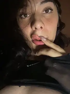 NICOLSKINNY1 online show from March 6, 2:51 am