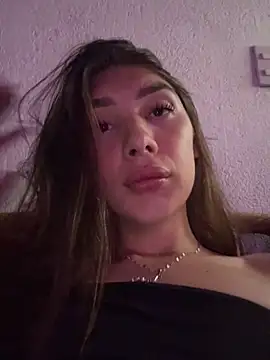 NICOLSKINNY1 online show from April 13, 8:36 pm