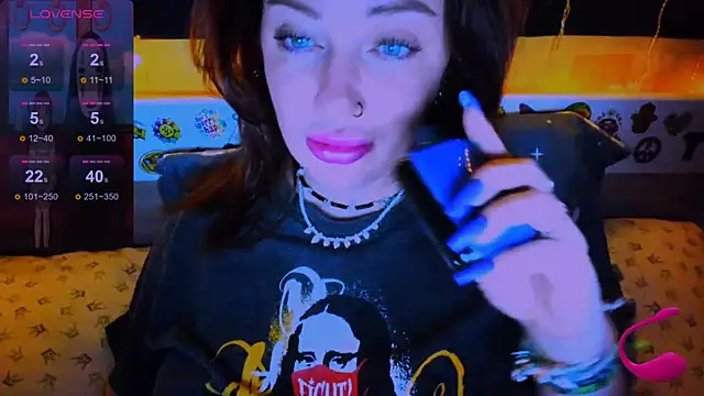 EllieOz online show from January 31, 7:18 pm