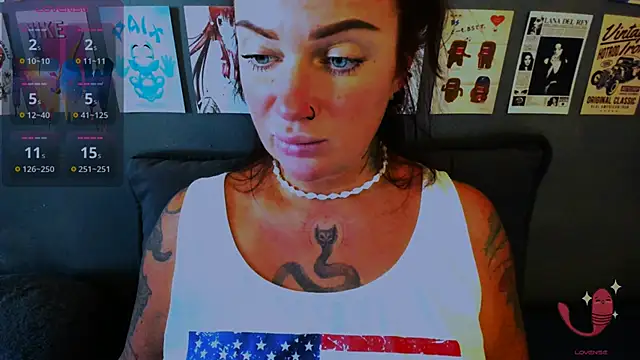 EllieOz online show from April 10, 1:16 pm