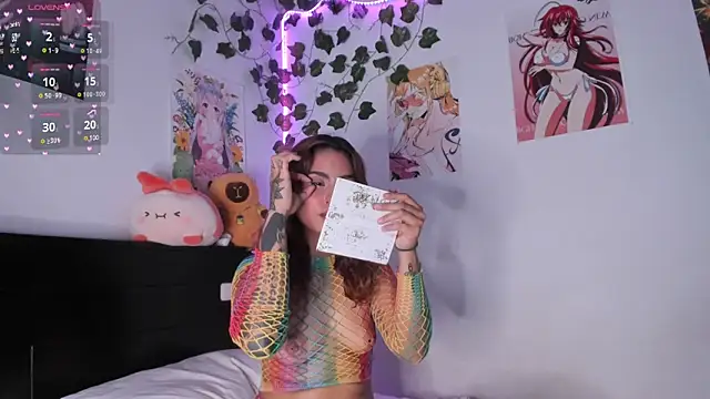 Violette-Ramirez01 online show from December 19, 9:06 pm