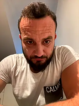 cosmin9000 online show from October 5, 6:23 am