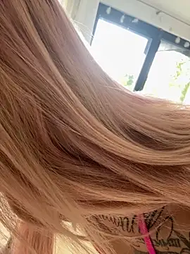 Stella-Kink online show from October 4, 1:09 pm