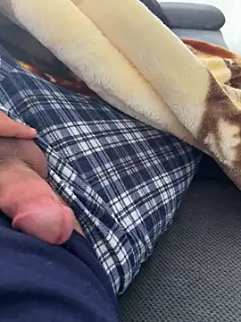 Snapshot of ByCanHy chatting on March 30, 6:14 am ByCanHy online show from March 30, 6:14 am