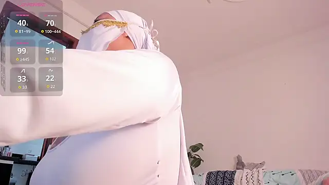 Amina hafsa online show from September 21, 9:05 pm