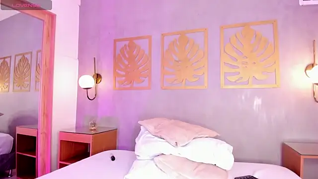 Snapshot of majo_rosse_ chatting on February 25, 6:56 am majo rosse online show from February 25, 6:56 am