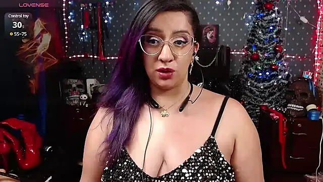 andreafetishx online show from January 1, 8:45 am