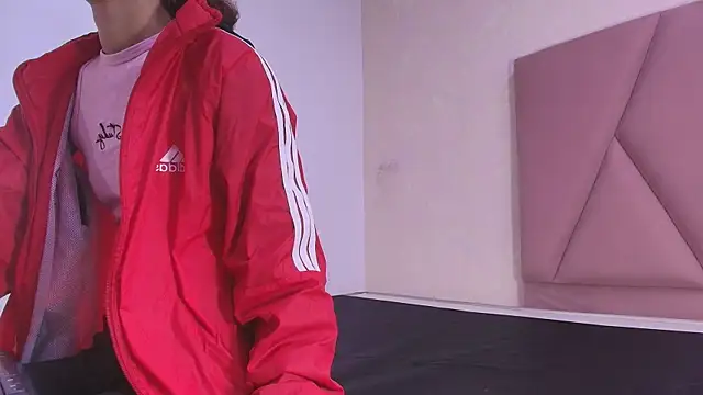 arl chloee online show from October 11, 3:06 am