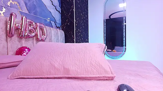 arl chloee online show from March 27, 3:12 am