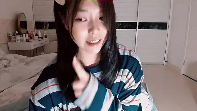 -Lucky Girl online show from October 27, 2:43 pm