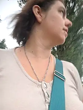 Snapshot of Jassiundich2 chatting on September 10, 6:46 am Jassiundich2 online show from September 10, 6:46 am