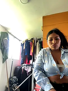 emmyjhonson07 online show from December 1, 4:23 pm